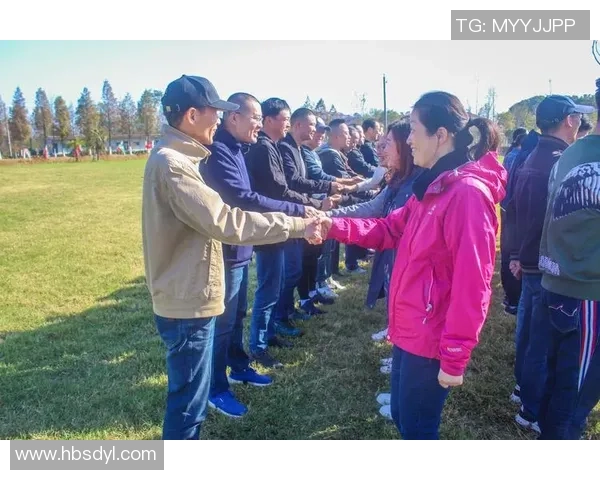 北京篮球队大师赛精彩点评团队协作展现无遗的默契与实力 北京篮球队大师赛精彩点评团队协作展现无遗的默契与实力