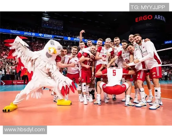 南京排球队在总决赛积分榜上以63分稳居第一名展现强劲实力 南京排球队在总决赛积分榜上以63分稳居第一名展现强劲实力