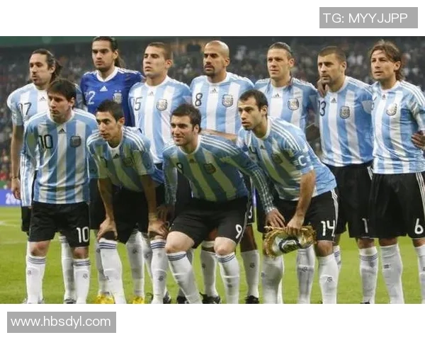 足球明星乔治赫斯特的传奇人生与辉煌成就回顾 足球明星乔治赫斯特的传奇人生与辉煌成就回顾